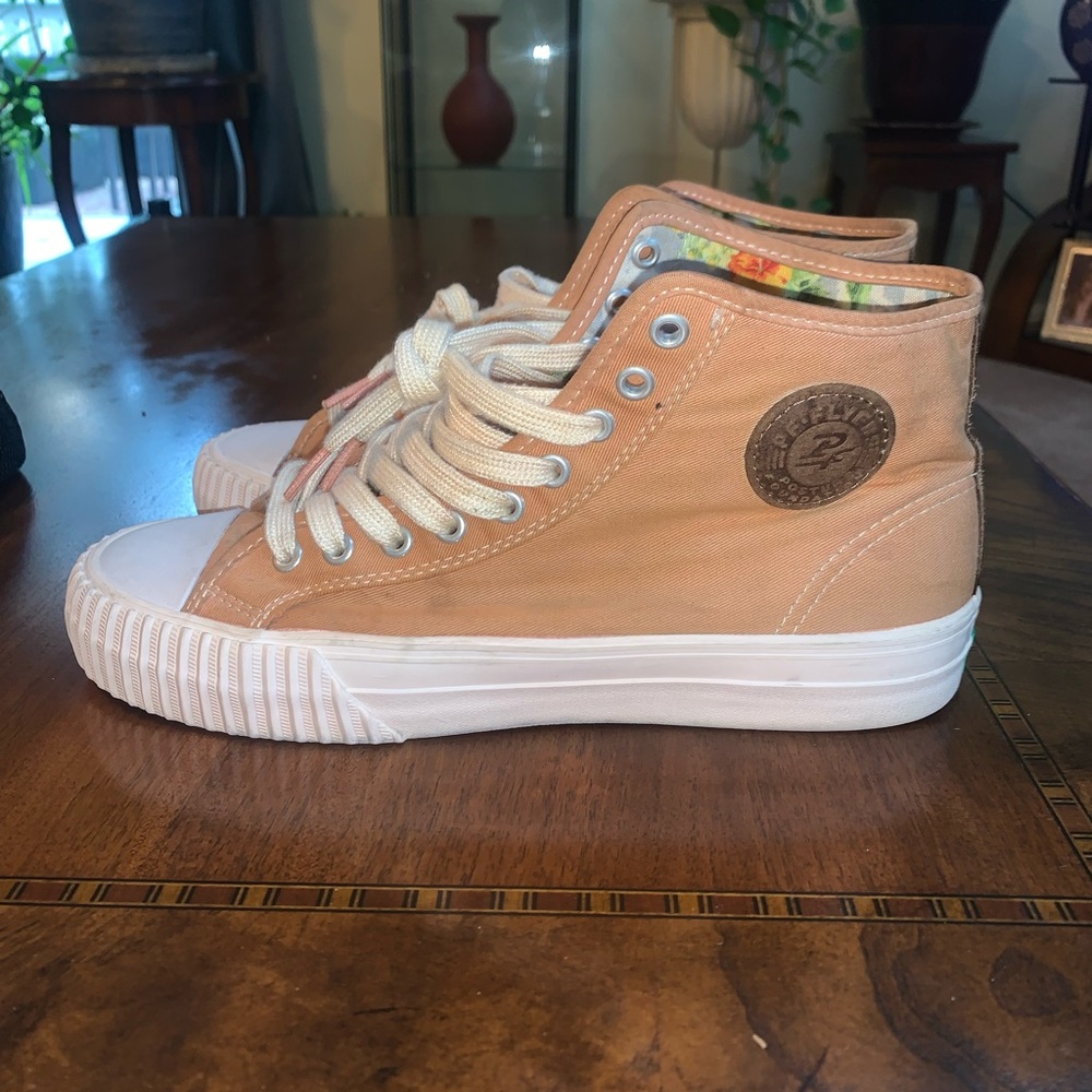 PF Flyers - Picture 3 of 8